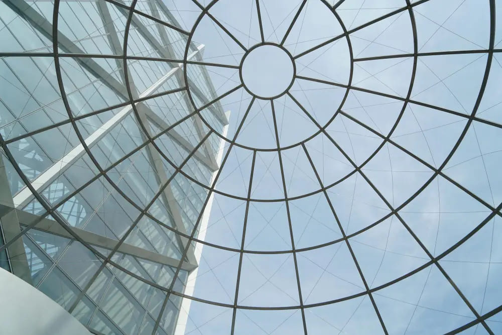 Крыша в виде стеклянного купола