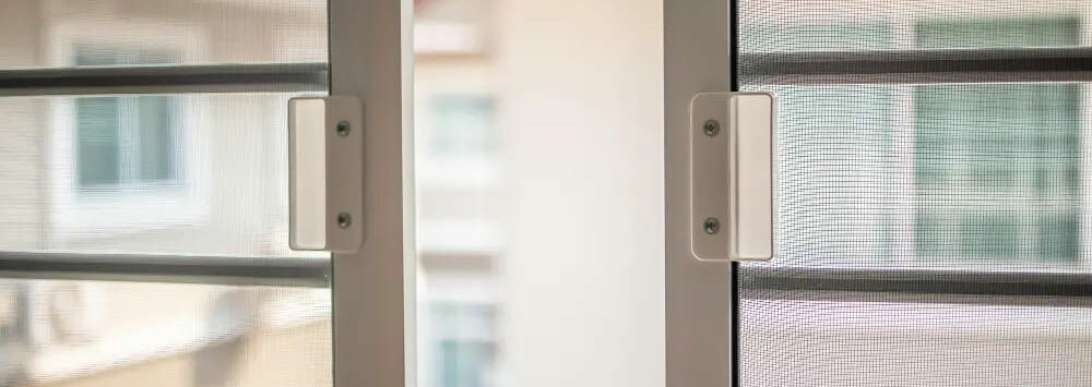 Петли для алюминиевых дверей