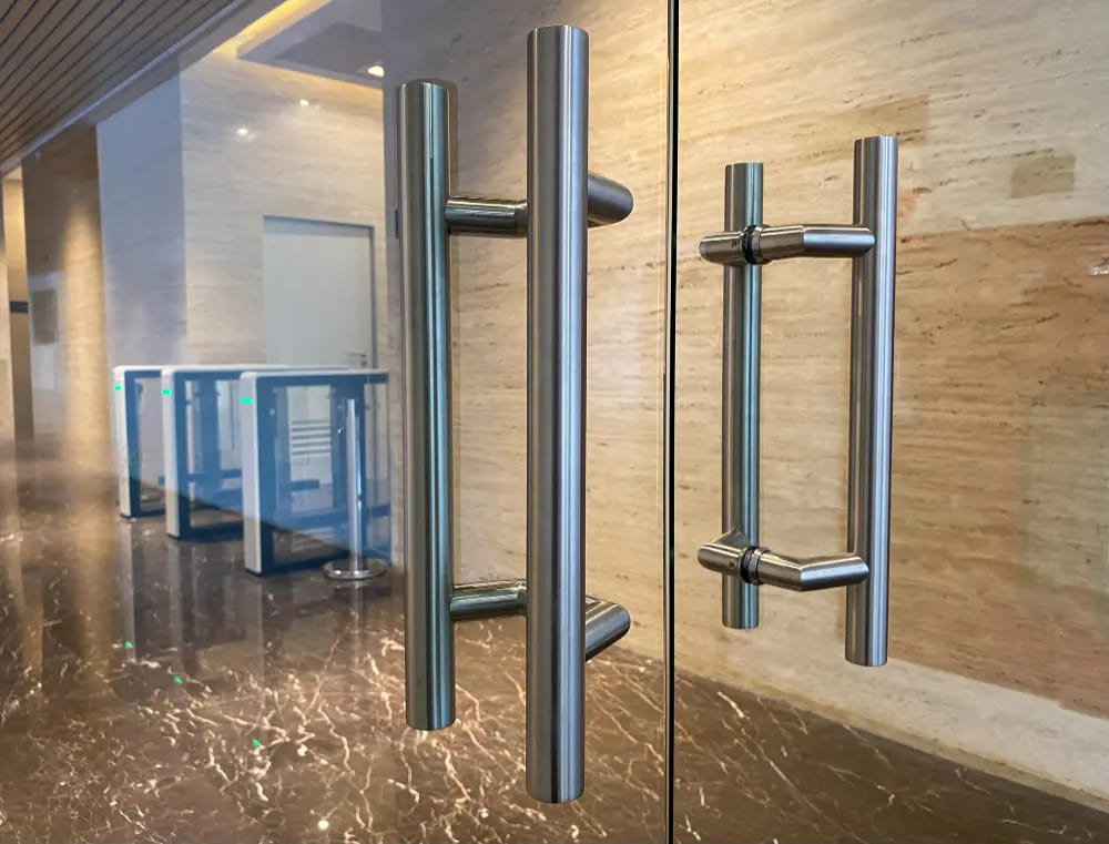 Алюминиевые дверные полотна