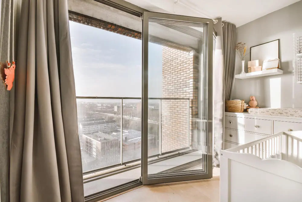 Безрамное остекление