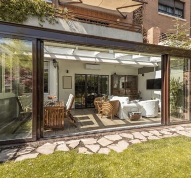 Остекление беседки